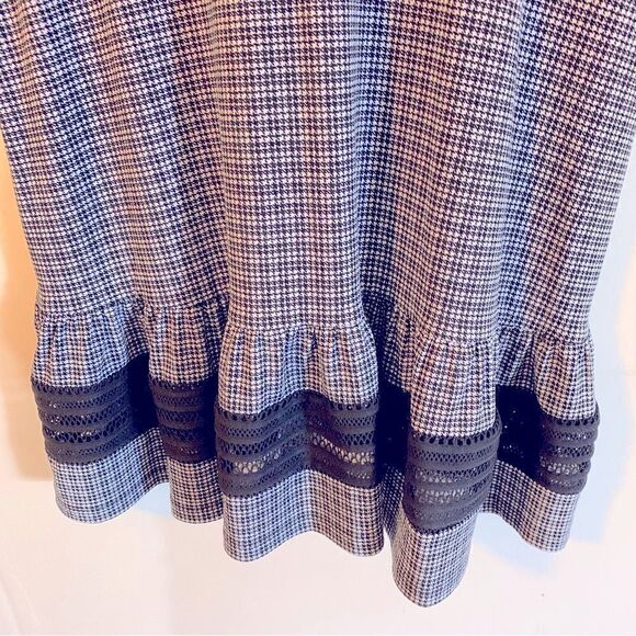 Michael Kors Dress Black White Mesh Detail Ruffle Bottom Back Zip Sz Medium NWOT - Picture 3 of 7